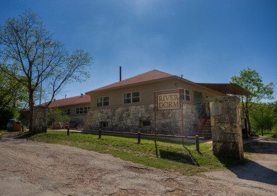 River Dorm at Mo-Ranch