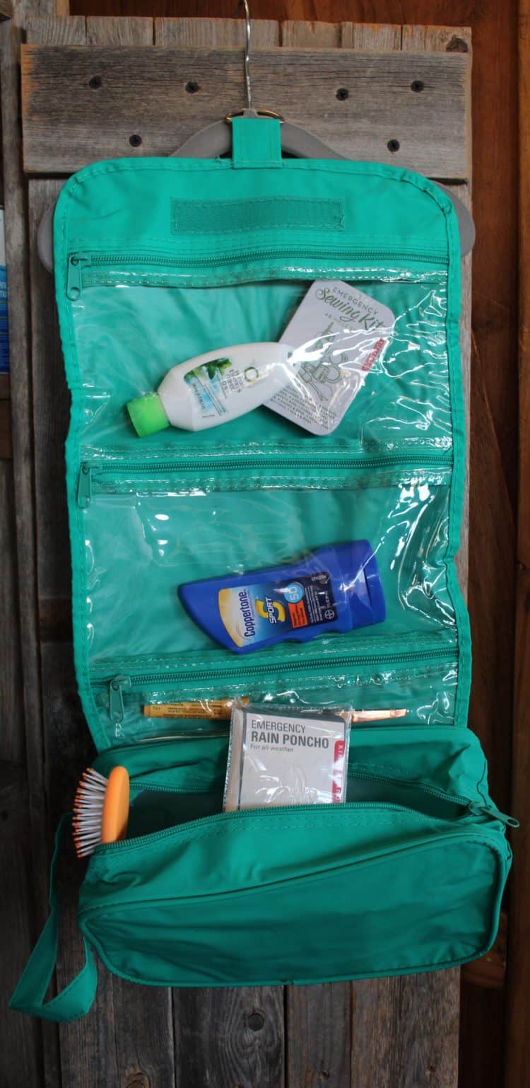 ROLL-UP TOILETRY BAG - Image 3